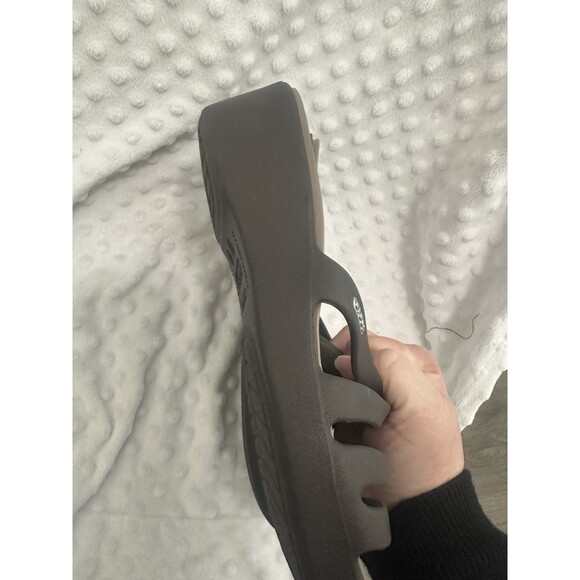 Women’s CROCS Taupe BROWN STRAPPY PLATFORM Wedge SANDAL Size 10 - Picture 10 of 10